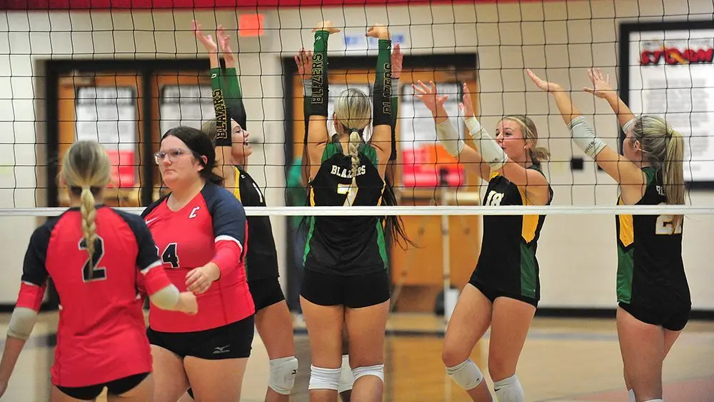 uha-hopkins-central-volleyball280486