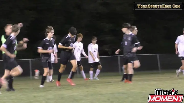 maxs-moments-3_3_preview-0000005-2