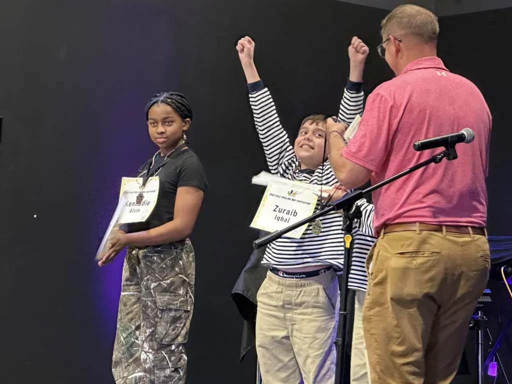 2025-10-14-19-50-27-1-1-2