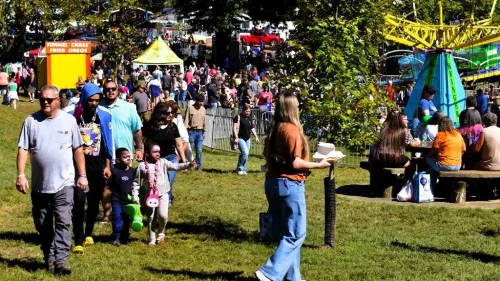 101125-ham-fest-31-jpg-4