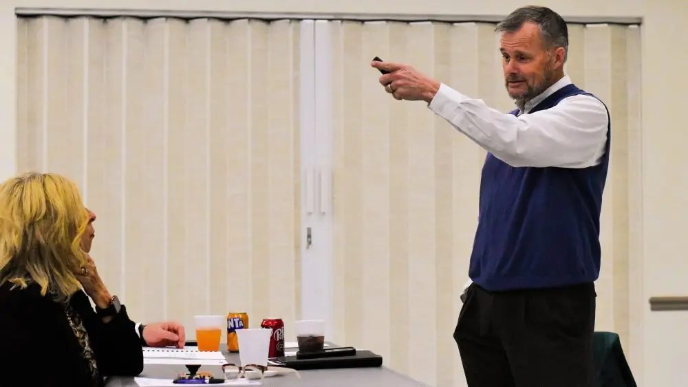 112425-hendricks-1-jpg