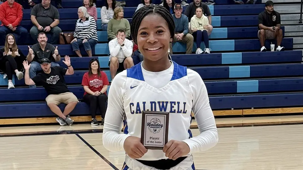 tink-clark-vs-mccracken167987