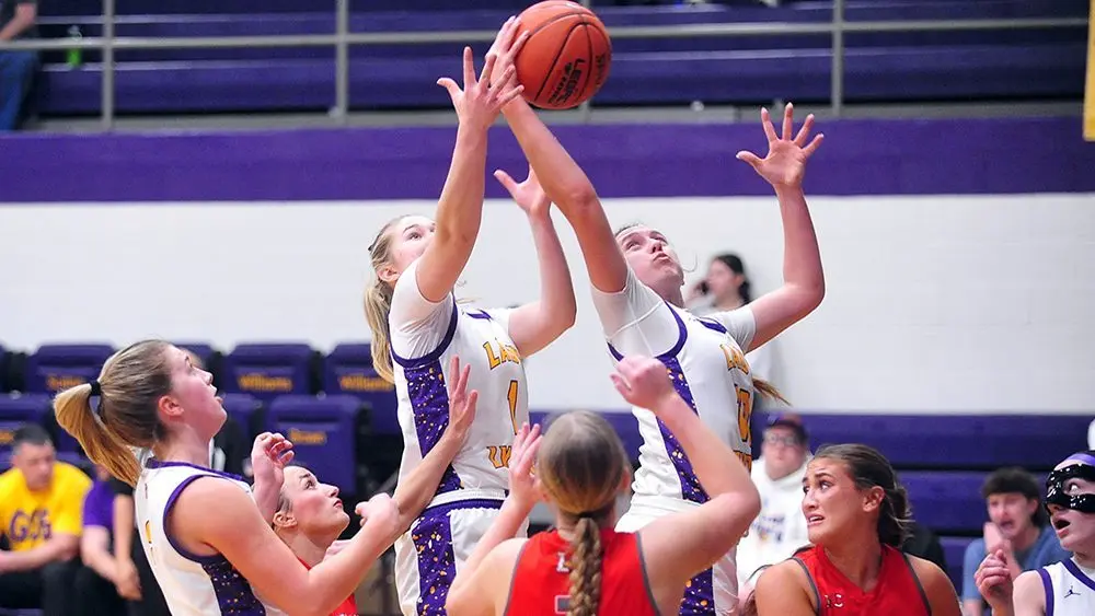 lyon-girls-vs-livingston910873