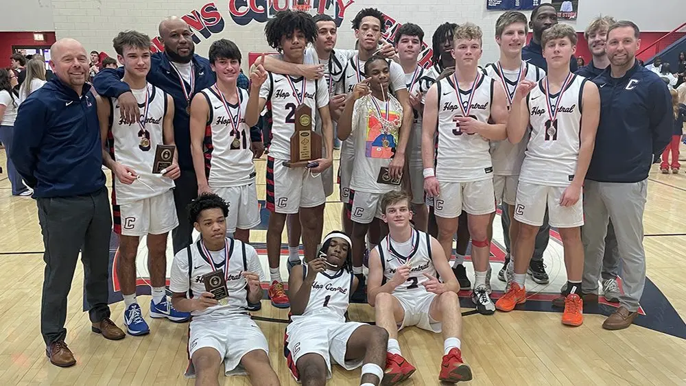 storm-with-trophy118929