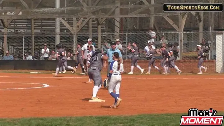 maxs-moments-1_9_preview-0000005