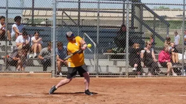 softball-jpg