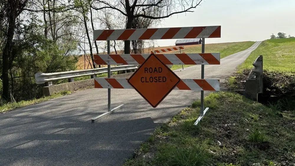 old_hopkinsville_road_bridge_2_cropped-jpg