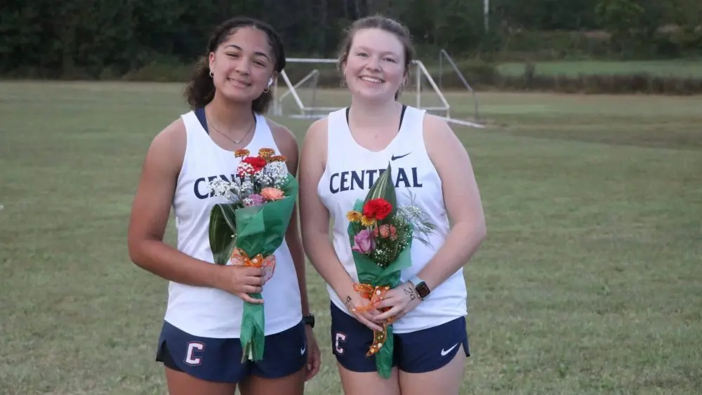 xc-seniors-6-e1792148294145579771