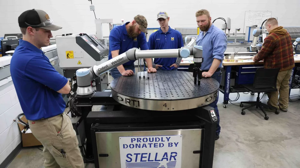 niacc-stellar-industries-donation-of-a-ur-10-collaborative-robot-4-22-24