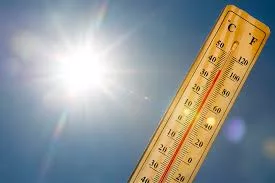 thermometer-outside-in-summer