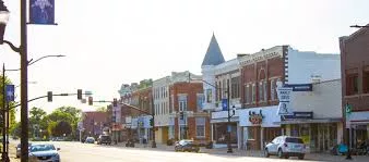 grundy-center-downtown-2