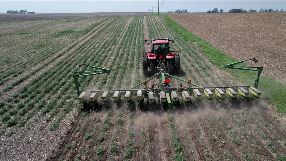 spring-planting-of-corn-in-iowa