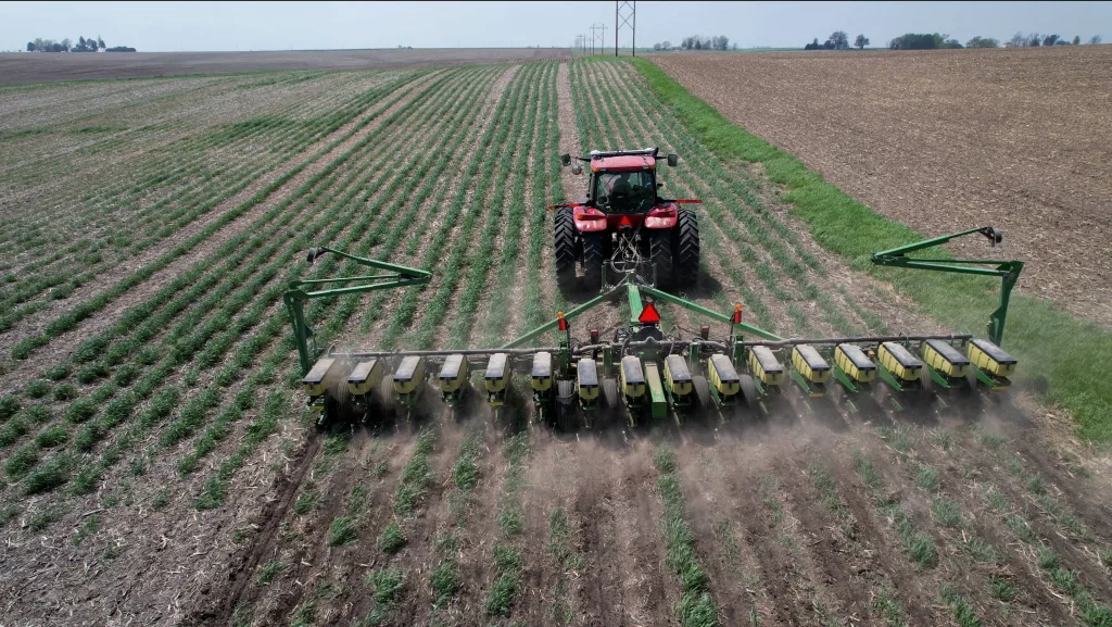 spring-planting-of-corn-in-iowa