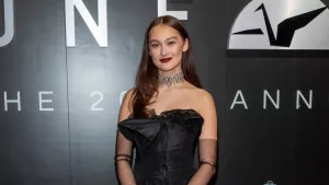 Lola Tung attends 20th Annual Unforgettable Gala presented by Lexus at The Beverly Hilton^ Beverly Hills^ CA December 17 2022