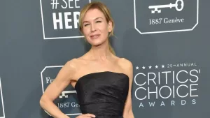 Renee Zellweger arrives for the 25th Annual Critics' Choice Awards on January 12^ 2020 in Santa Monica^ CA