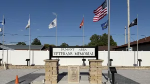 dumont-veterans-memorial