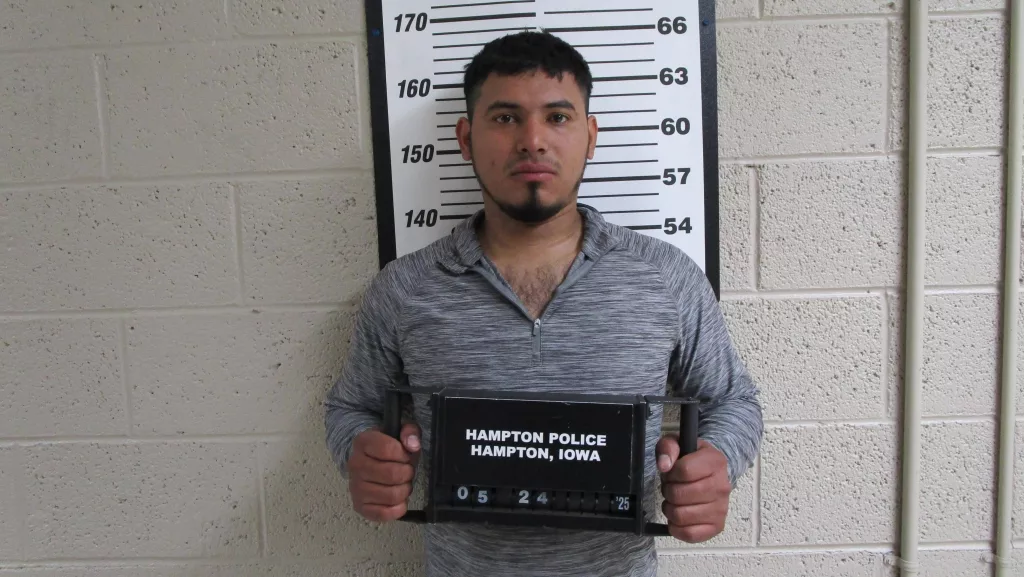 isidro-booking-photo