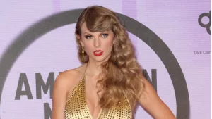 Taylor Swift at the 2022 American Music Awards held at the Microsoft Theater in Los Angeles^ USA on November 20^ 2022.