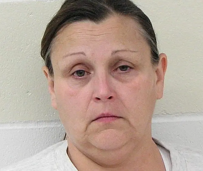 penny-caruth-mugshot