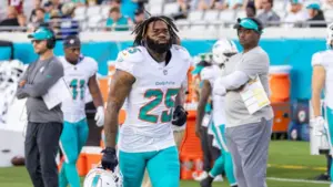 25 XAVIEN HOWARD CB MIAMI DOLPHINS VS JACKSONVILLE JAGUARS PRE SEASON WEEK 3 AUGUST 26^ 2023 EVERBANK STADIUM JACKSONVILLE FLORIDA