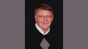 kenneth-uhlenhopp-obit-photo