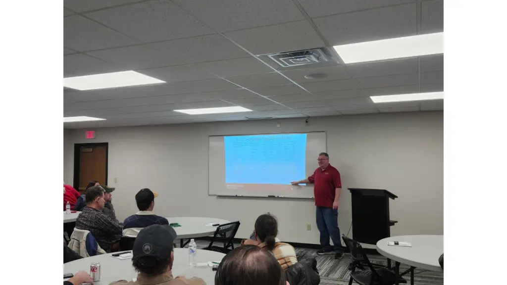 chad-hart-isu-ag-outlook-meeting-first-bank-hampton