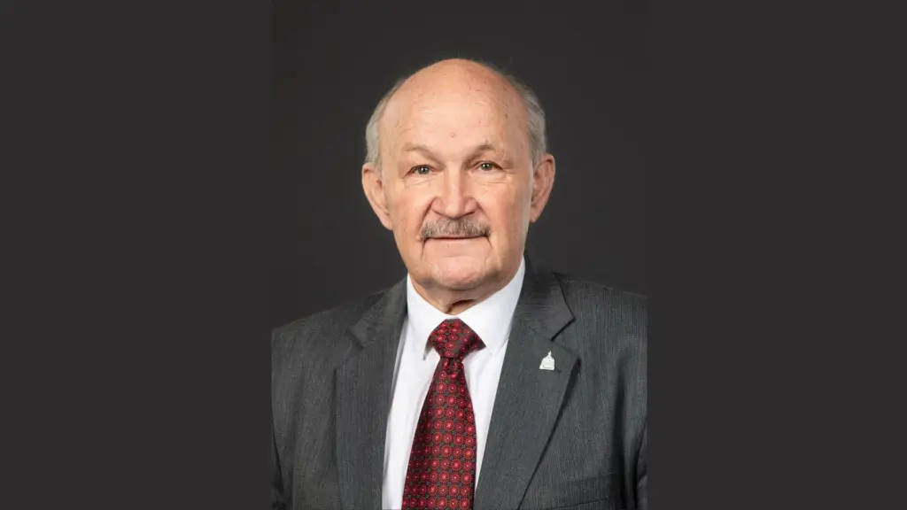 bill-dotzler-state-senator-waterloo