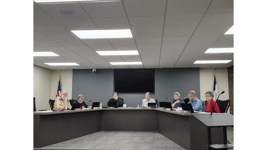 hampton-council-meeting-hall-march-26