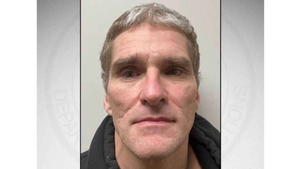 Iowa authorities seek inmate who failed to report to work release