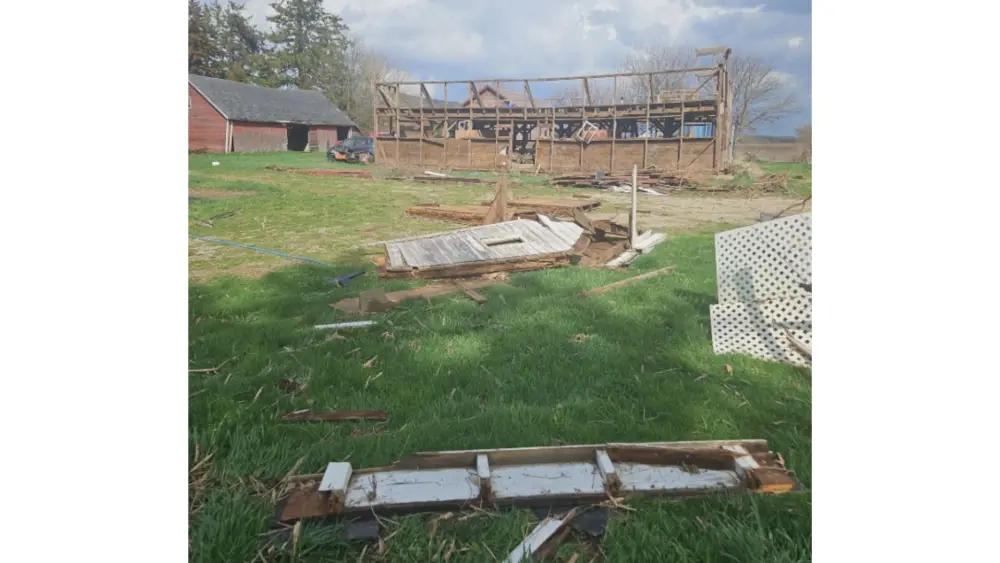 eldora-tornado-damage