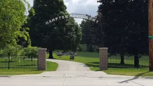 hampton-cemetery-walk