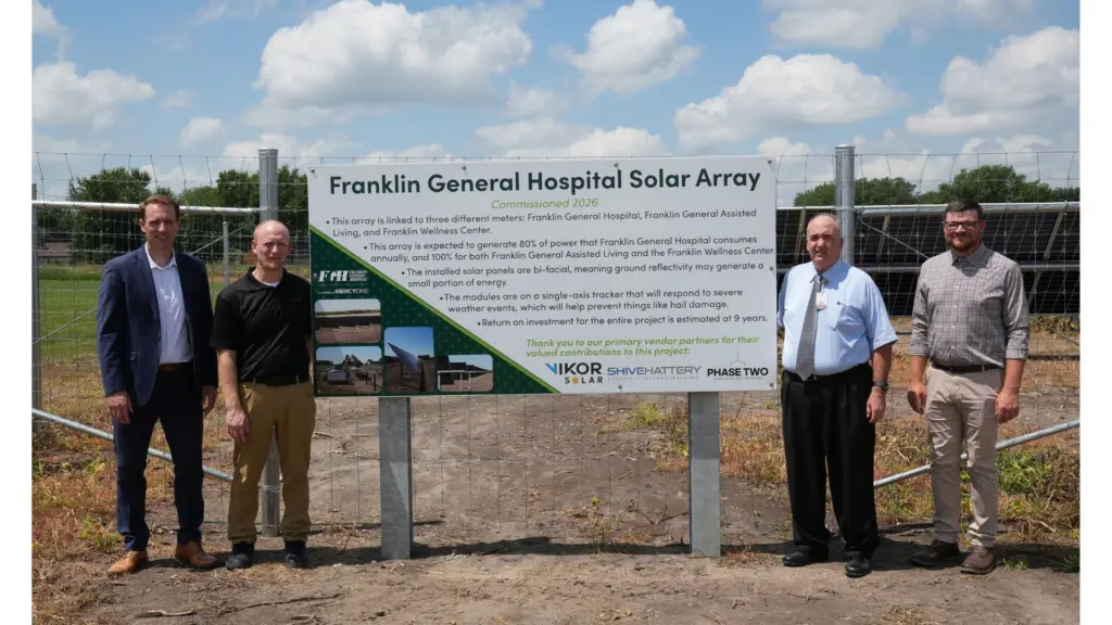 fgh-solar-photo-with-shup-and-vendors-construction-people