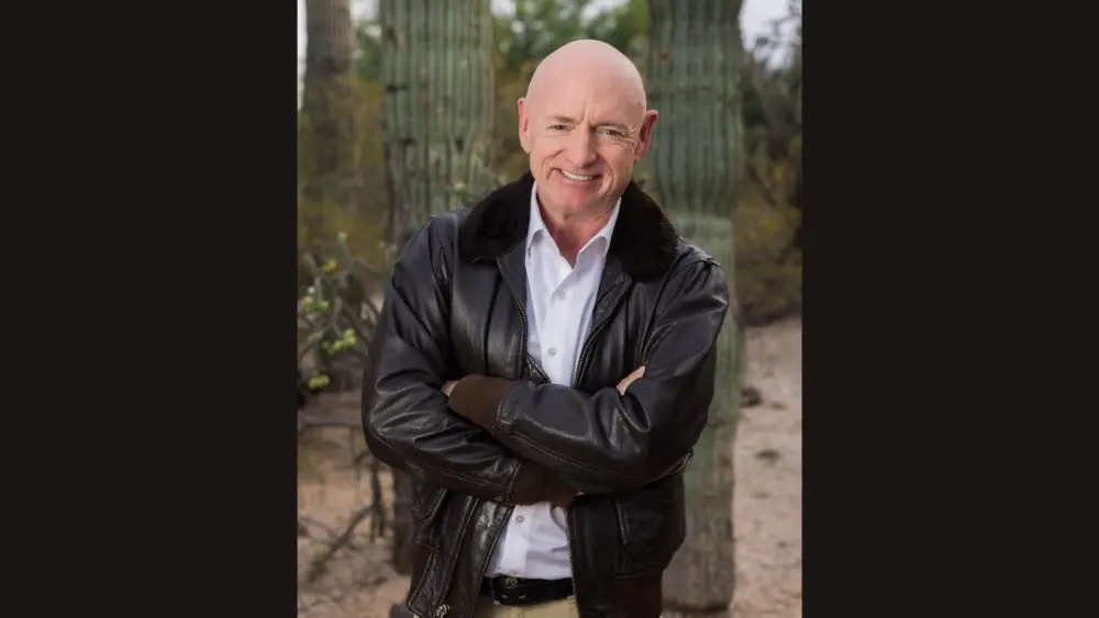 senator-mark-kelly-photo