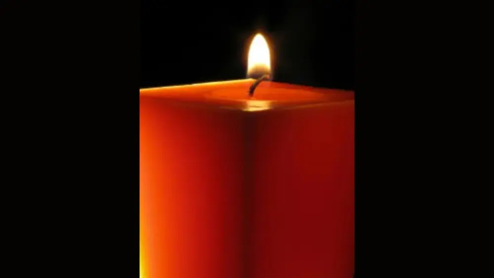 obit-photo-candle-2-2