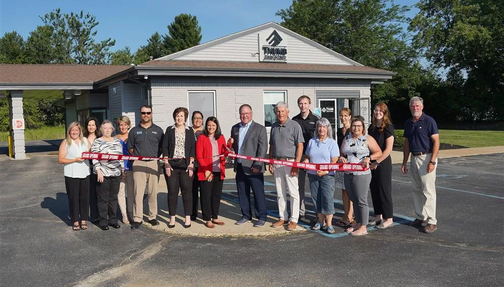 ribbon-cutting-chamber-photo