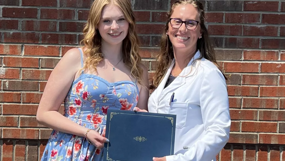 michelle-pedler-accepts-scholarship-award-from-nicole-krosnicki