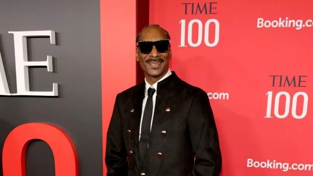m_snoopdoggtime100_050125578087