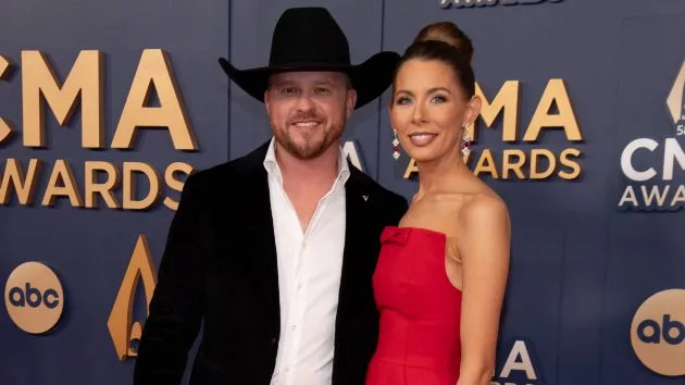 m_codyjohnsonwifebrandicmas2024198305