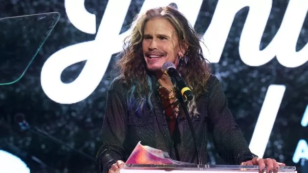 getty_steventyler_060225933831