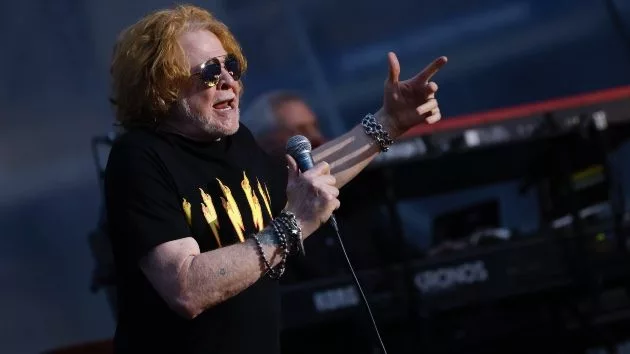getty_mickhucknall_060925448033