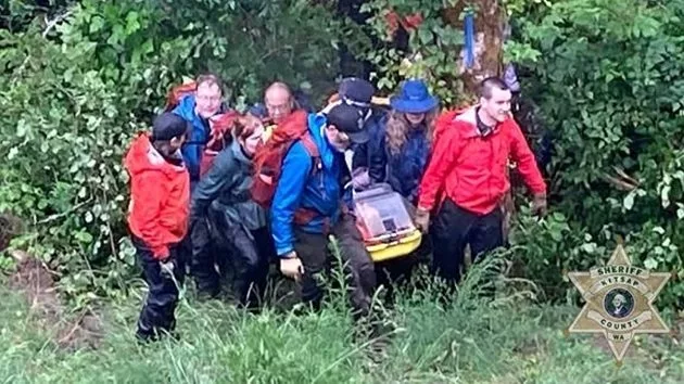 news_hiker_062425456365