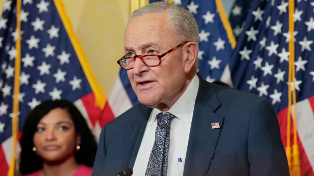 getty_chuckschumer_62525918850