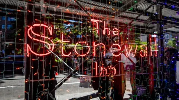 getty_stonewallinn_06302510908