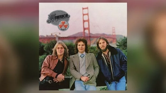 m_americahearts_063025421207