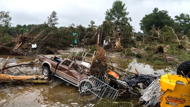 getty_texasflood_071025364582