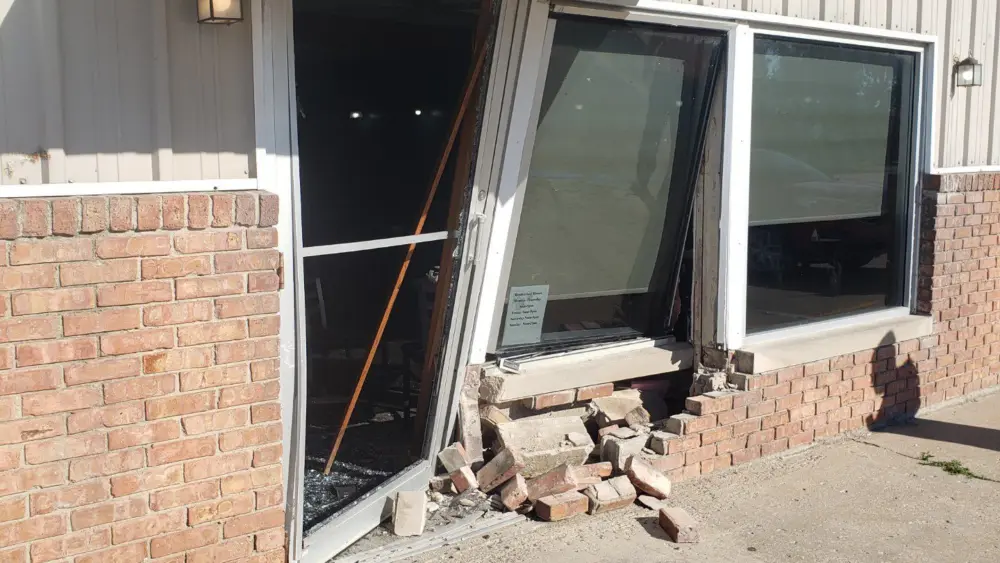 lamplighter-crash-1
