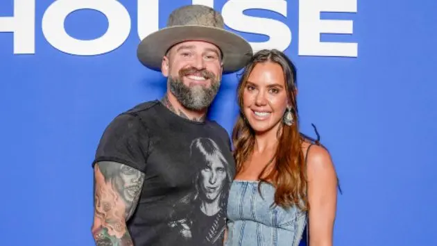 getty_zacbrownkendrascott_072525957374