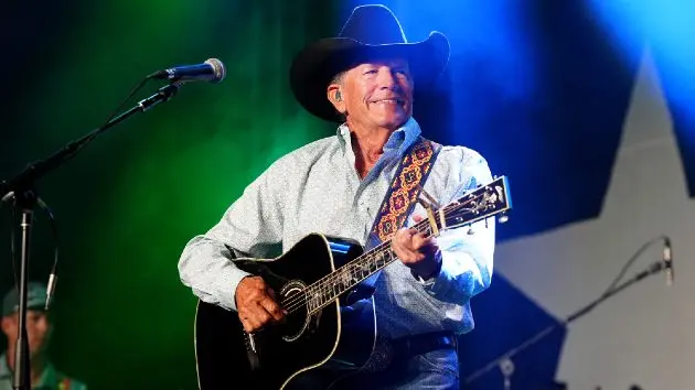 getty_georgestrait_072825701443