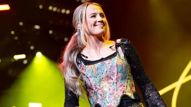 getty_gabbybarrett073125942609