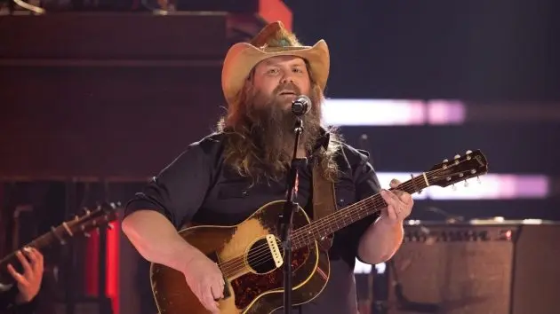 m_chrisstapletoncmaawards2024performancedisneyfrankmicelotta216598